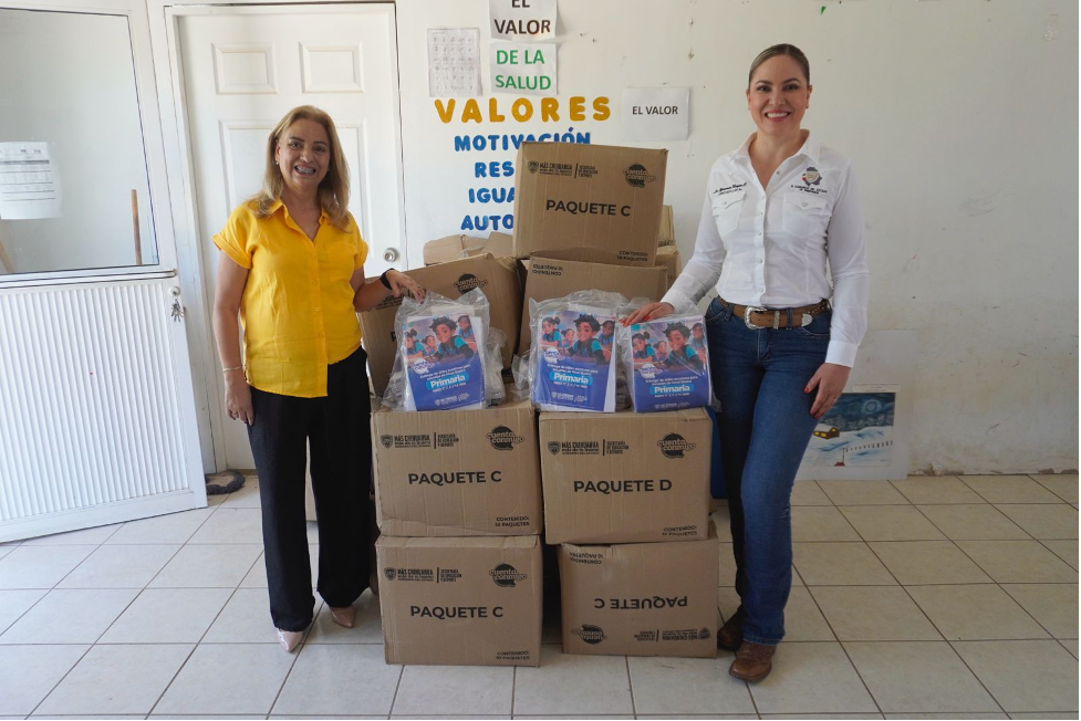 Diputada Yesenia Reyes impulsa entrega de paquetes escolares en Nuevo Casas Grandes